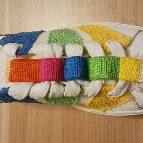 FARM Rio "Rainbow Platform" Sneakers in Size 6.5 Includes Storage Bag (NWB) - Picture 3 of 14